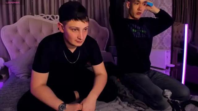 Image 8 of calvinowens Stream on Chaturbate on 15 months ago