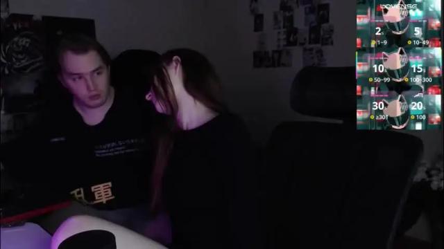 Image 8 of camcoupgang Stream on Chaturbate on 29 days ago