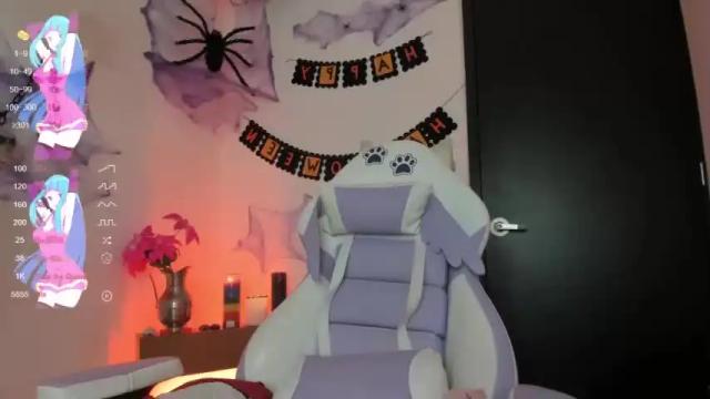 Image 12 of camel_exxotic Stream on Chaturbate on 21 months ago