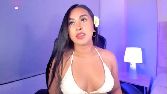Image 4 of cameliaa_smiith Stream on Chaturbate on 10 days ago
