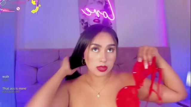 Image 2 of cameliaa_smiith Stream on Chaturbate on 1 month ago