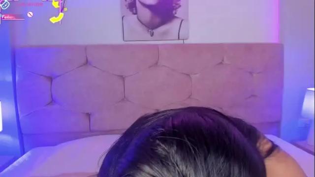 Image 4 of cameliaa_smiith Stream on Chaturbate on 1 month ago
