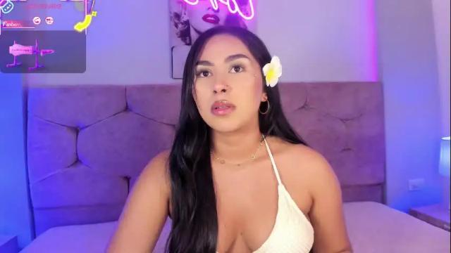 Image 3 of cameliaa_smiith Stream on Chaturbate on 14 days ago