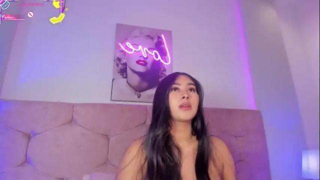 Image 12 of cameliaa_smiith Stream on Chaturbate on 14 days ago
