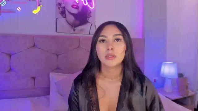 Image 7 of cameliaa_smiith Stream on Chaturbate on 14 days ago