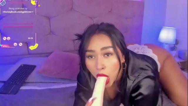 Image 12 of cameliaa_smiith Stream on Chaturbate on 7 days ago