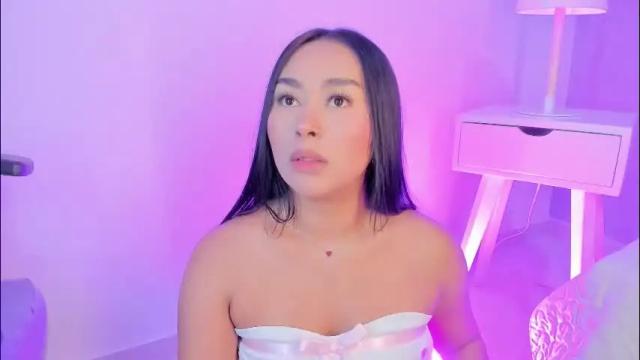 Thumbnail 1, cameliaa_smiith's Stream at Chaturbate, 1 month ago