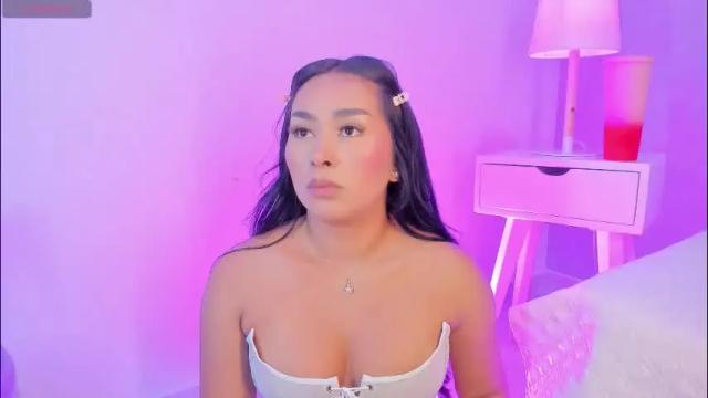 Thumbnail 1, cameliaa_smiith's Stream at Chaturbate, 1 month ago