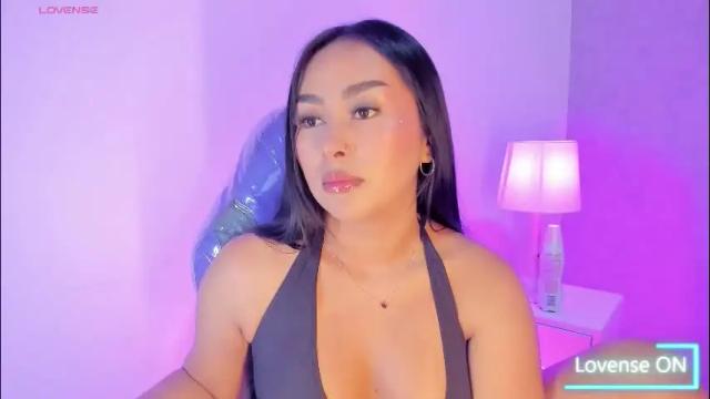 Thumbnail 3, cameliaa_smiith's Stream at Chaturbate, 1 month ago