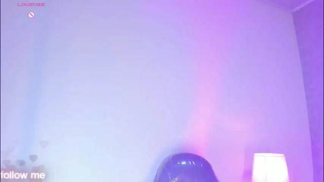 Image 3 of cameliaa_smiith Stream on Chaturbate on 24 days ago