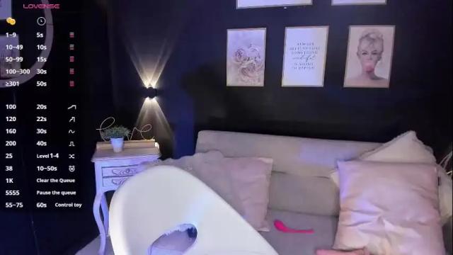 Image 3 of cameron_doe Stream on Chaturbate on 7 days ago
