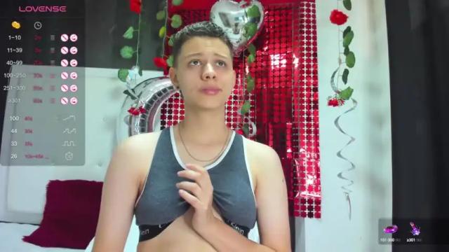 Image 4 of cameron_miller_ Stream on Chaturbate on 14 months ago