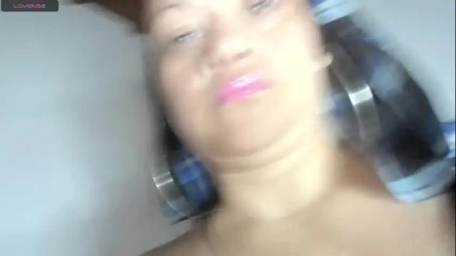 Image 8 of cameronn_diaz Stream on Chaturbate on 28 months ago