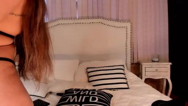 Image 11 of cami_cruzz Stream on Chaturbate on 1 month ago