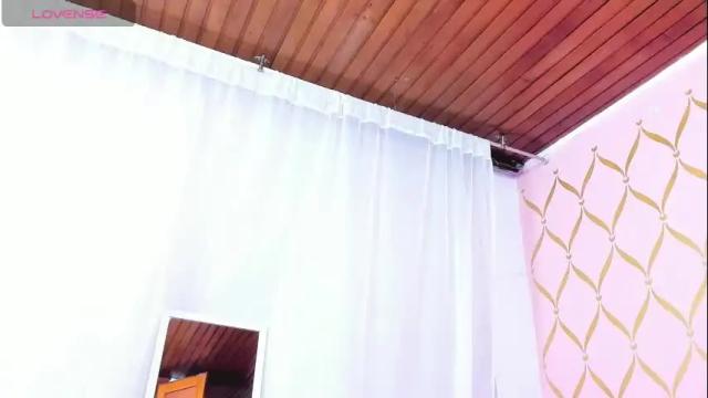 Image 8 of cami_evanns Stream on Chaturbate on 2 months ago