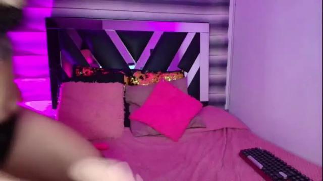 Image 4 of cami_suarez_ Stream on Chaturbate on 1 month ago
