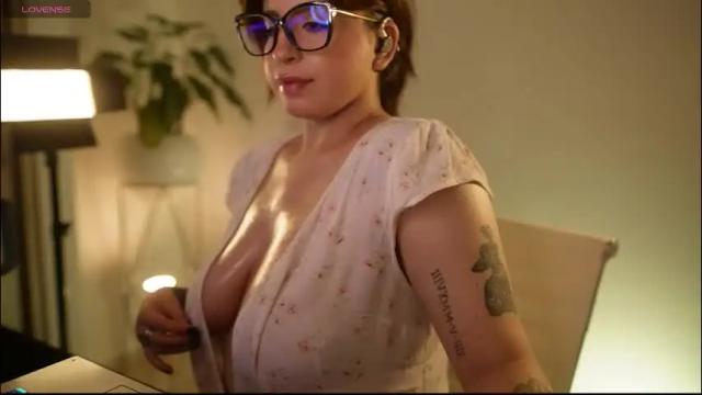 Image 4 of camidoll_10 Stream on Chaturbate on 2 months ago
