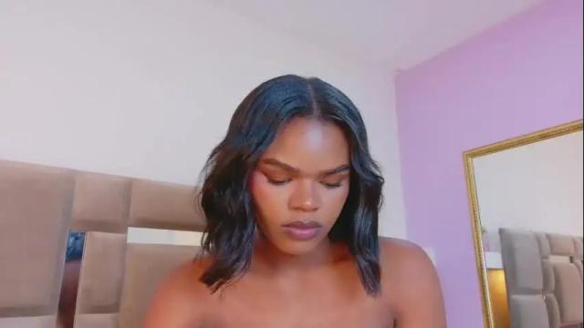 Image 7 of camiestrada Stream on Chaturbate on 1 month ago