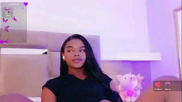 Image 7 of camiestrada Stream on Chaturbate on 1 month ago