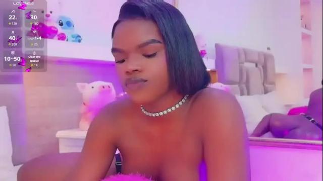 Image 11 of camiestrada Stream on Chaturbate on 2 months ago