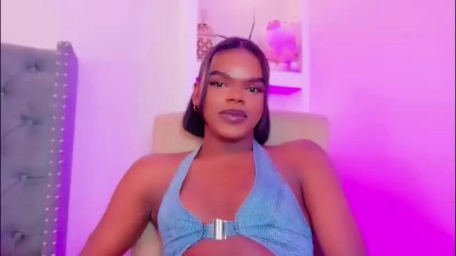 Image 12 of camiestrada Stream on Chaturbate on 1 month ago