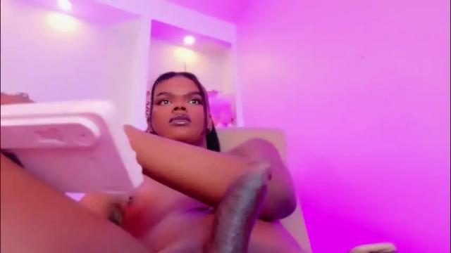 Image 7 of camiestrada Stream on Chaturbate on 1 month ago