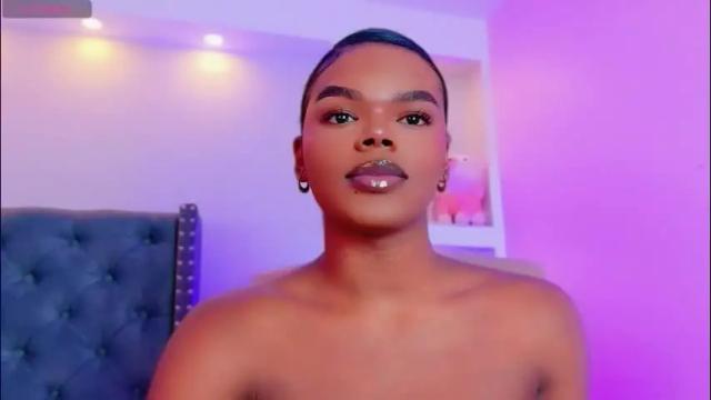 Image 11 of camiestrada Stream on Chaturbate on 1 month ago