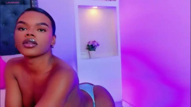 Image 7 of camiestrada Stream on Chaturbate on 1 month ago