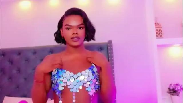 Image 8 of camiestrada Stream on Chaturbate on 1 month ago