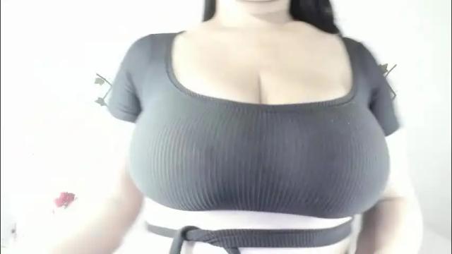 Image 10 of camihotboobs Stream on Chaturbate on 11 days ago