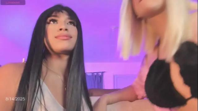 Image 3 of camii_desire Stream on Chaturbate on 2 months ago