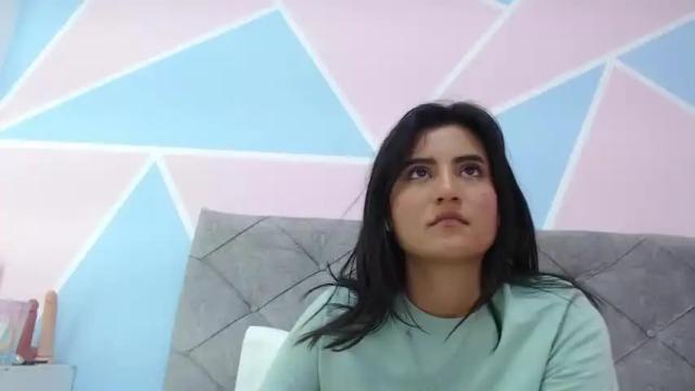Image 2 of camii_fox Stream on Chaturbate on 19 months ago