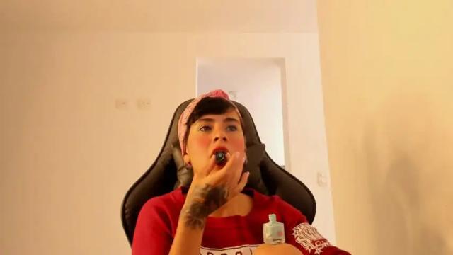 Image 11 of camiila_sweet20 Stream on Chaturbate on 12 months ago