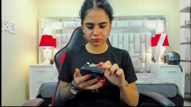 Thumbnail 1, camiila_sweet20's Stream at Chaturbate, 2 months ago