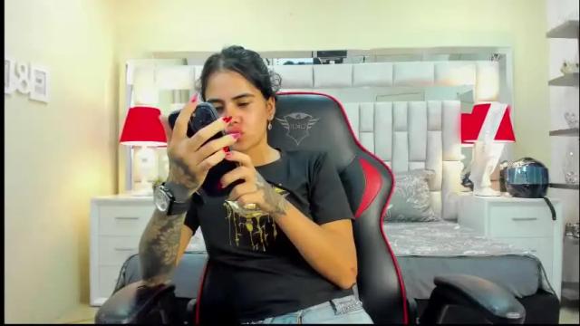 Thumbnail 2, camiila_sweet20's Stream at Chaturbate, 2 months ago