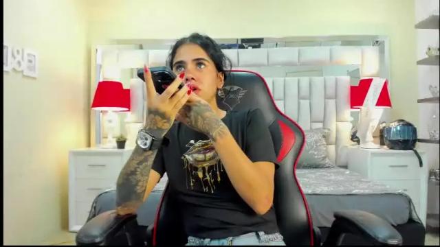 Image 7 of camiila_sweet20 Stream on Chaturbate on 2 months ago