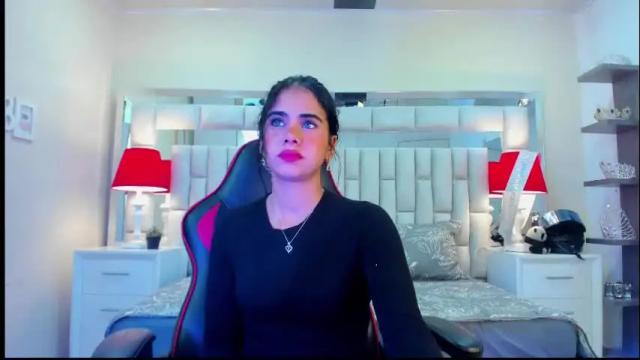 Image 11 of camiila_sweet20 Stream on Chaturbate on 2 months ago