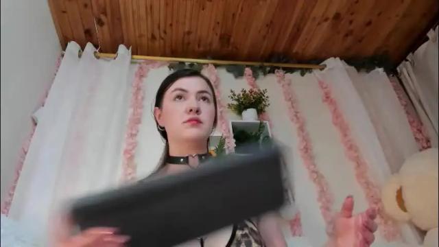 Image 8 of camiilalopee Stream on Chaturbate on 21 days ago