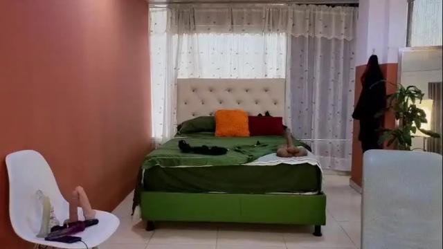 Image 2 of camil_milfdream Stream on Chaturbate on 1 month ago