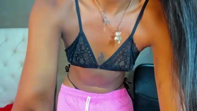 Image 2 of camil_sexx1 Stream on Chaturbate on 18 months ago