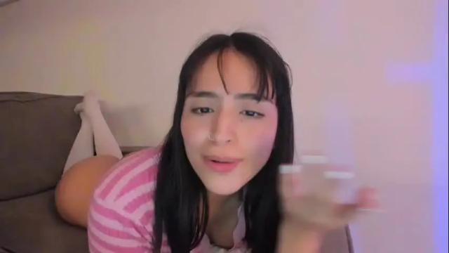 Image 2 of camila2831 Stream on Chaturbate on 3 months ago