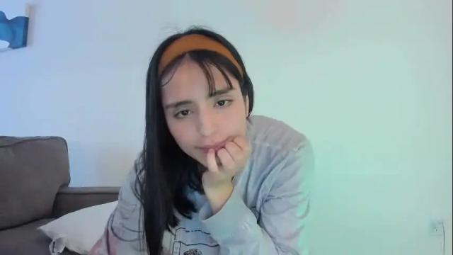 Image 8 of camila2831 Stream on Chaturbate on 3 months ago