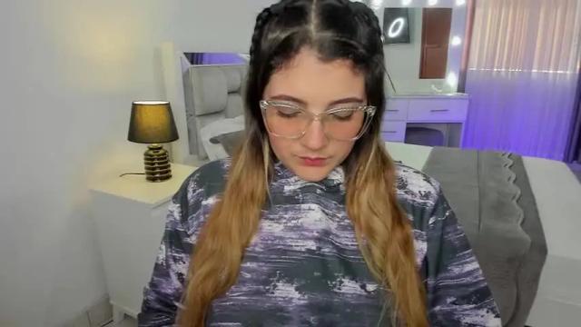 Image 8 of camila_buitrago Stream on Chaturbate on 13 months ago