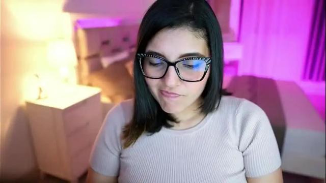 Thumbnail 3, camila_buitrago's Stream at Chaturbate, 24 days ago