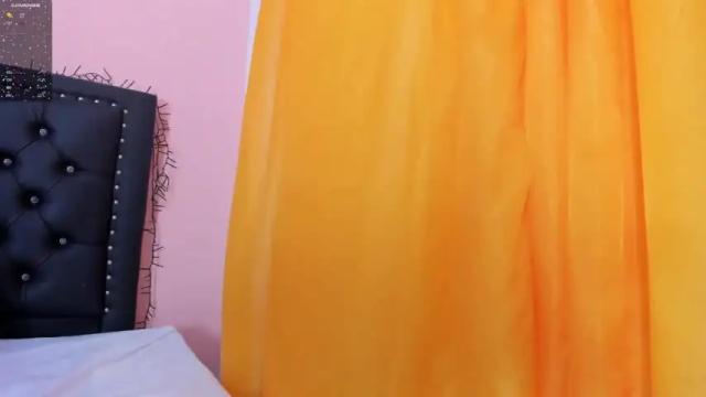 Image 2 of camila_castell Stream on Chaturbate on 20 months ago