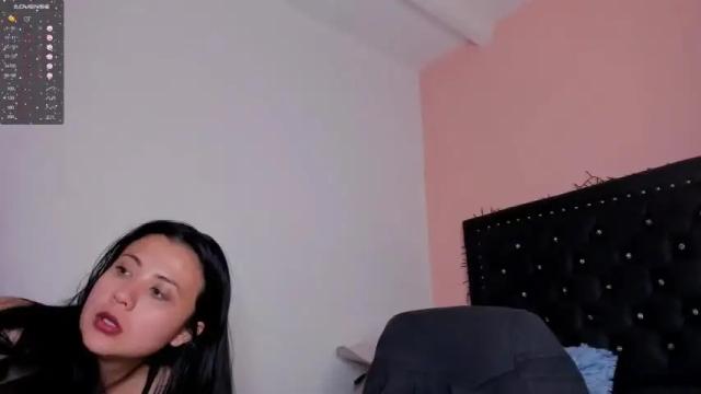 Image 6 of camila_castell Stream on Chaturbate on 20 months ago