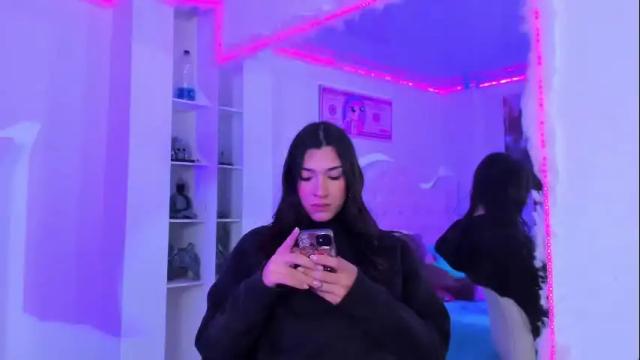 Image 7 of camila_coxx Stream on Chaturbate on 2 months ago