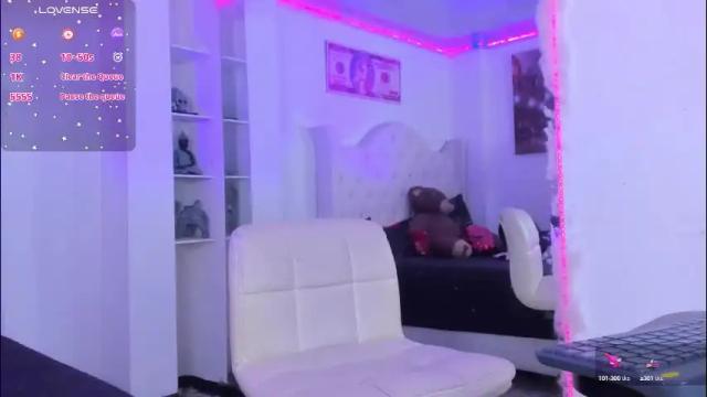 Image 3 of camila_coxx Stream on Chaturbate on 2 months ago