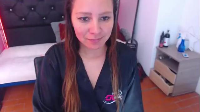 Image 12 of camila_delarosa Stream on Chaturbate on 1 month ago