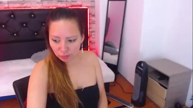Image 3 of camila_delarosa Stream on Chaturbate on 1 month ago